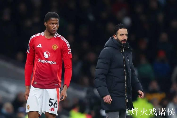 曼联内讧！阿莫林嘲讽青训球员水平不够 外租小将晒照回应